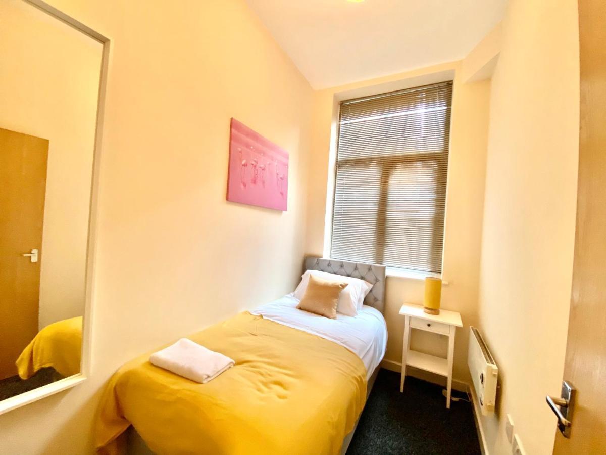 Elmcroft Apartments Halifax City Centre Екстериор снимка